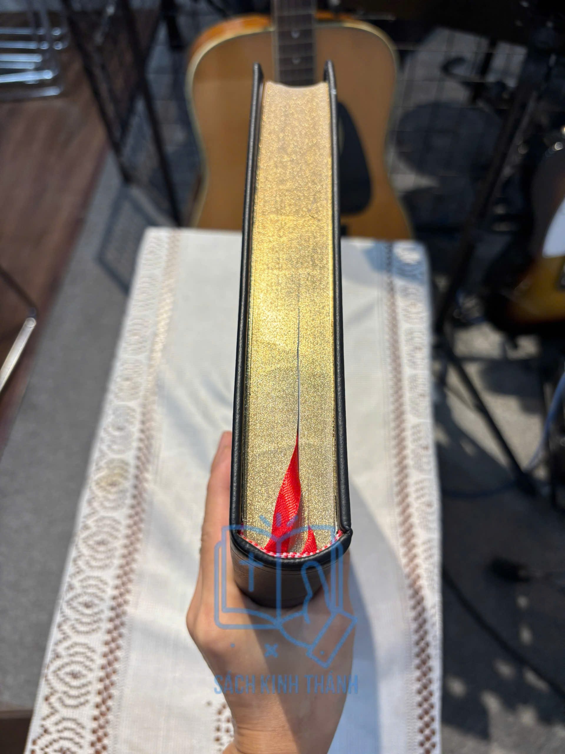 gen-h-z7216676755209_5f098821ff02ef05761c609b6f740acb